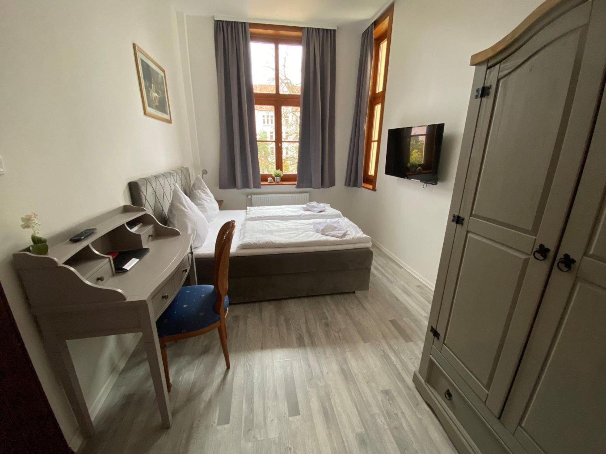 Avalon Bed & Breakfast Themen/- Nichtraucherhotel هانوفر المظهر الخارجي الصورة