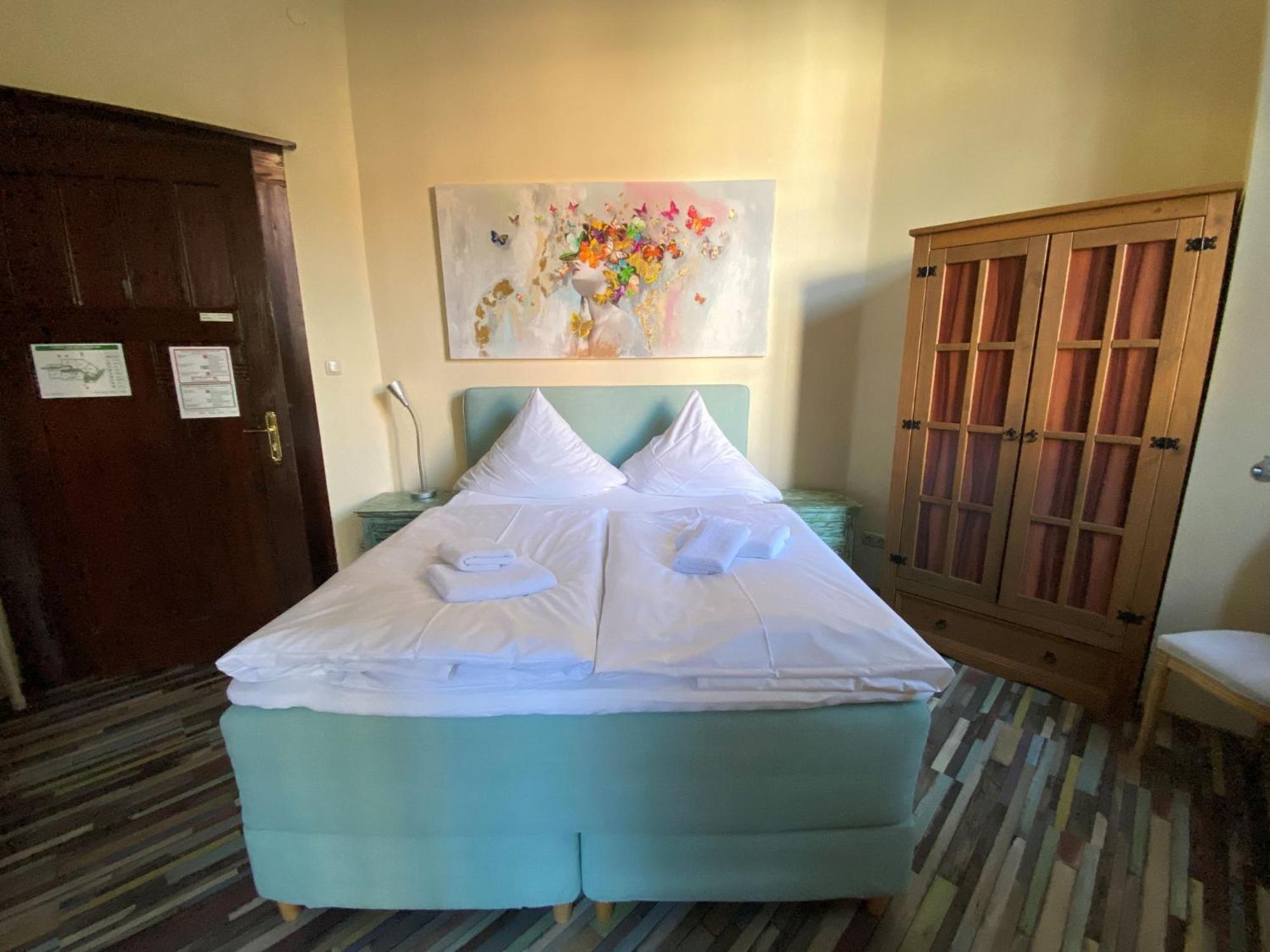 Avalon Bed & Breakfast Themen/- Nichtraucherhotel هانوفر المظهر الخارجي الصورة