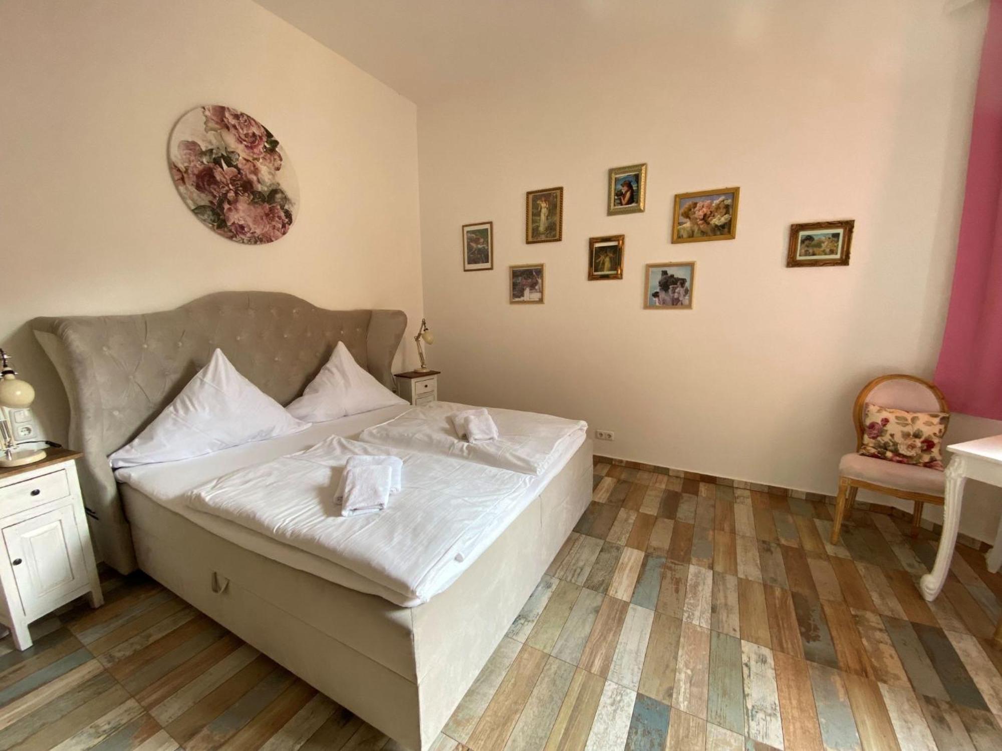 Avalon Bed & Breakfast Themen/- Nichtraucherhotel هانوفر المظهر الخارجي الصورة