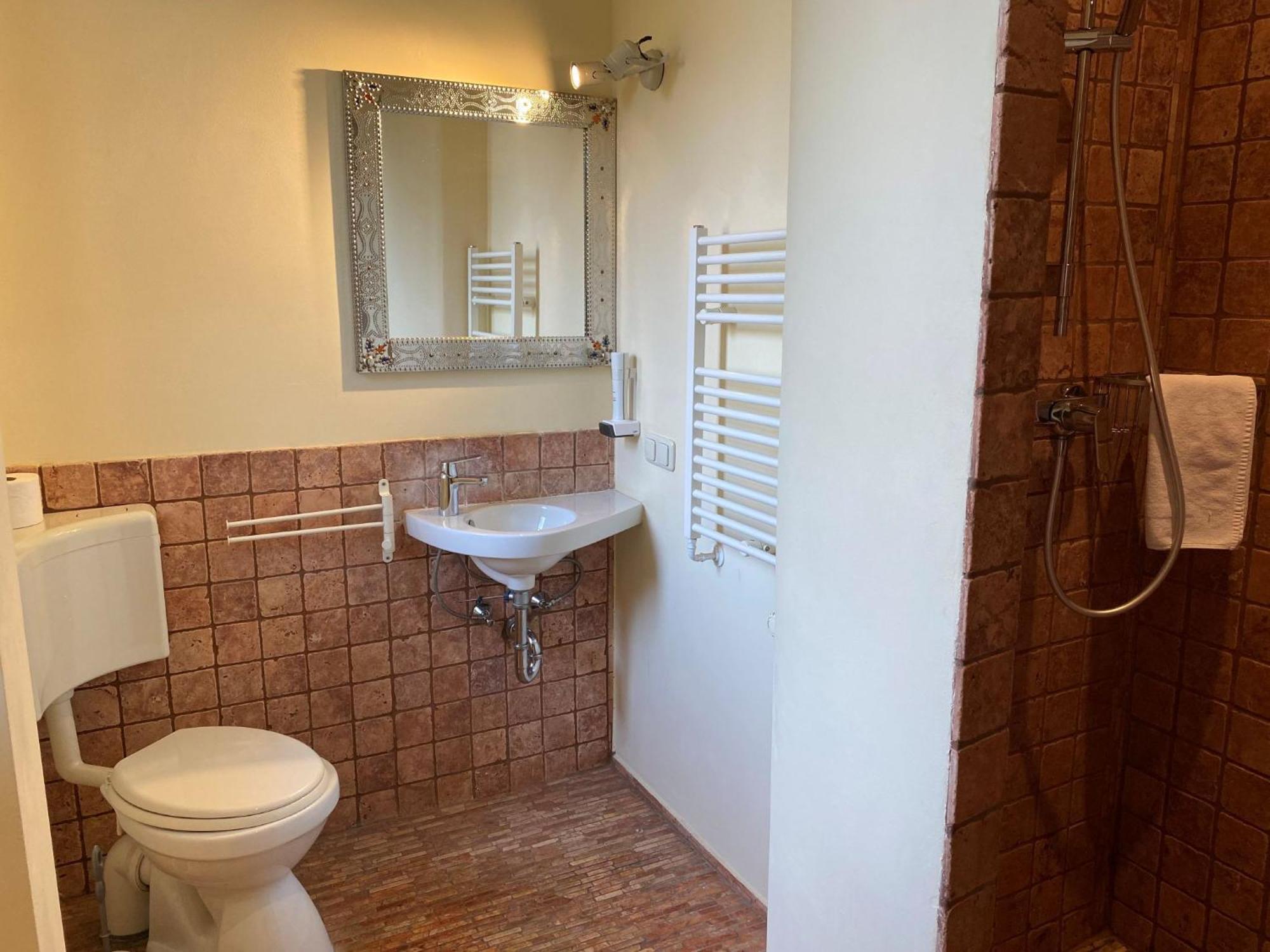 Avalon Bed & Breakfast Themen/- Nichtraucherhotel هانوفر المظهر الخارجي الصورة